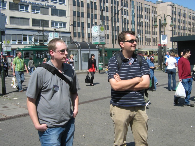 DkL und helloggs
